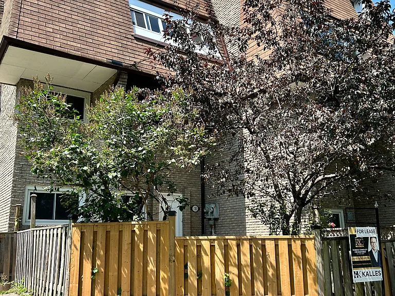 78 Scarborough Golf Club Rd #58 — Photo 1