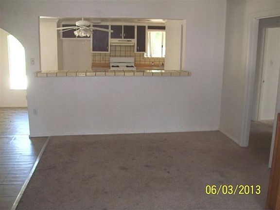 4th image of 4133 N Palm Ave