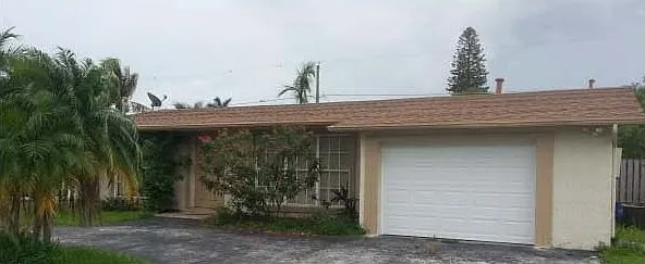 11440 NW 40th Pl — Photo 14