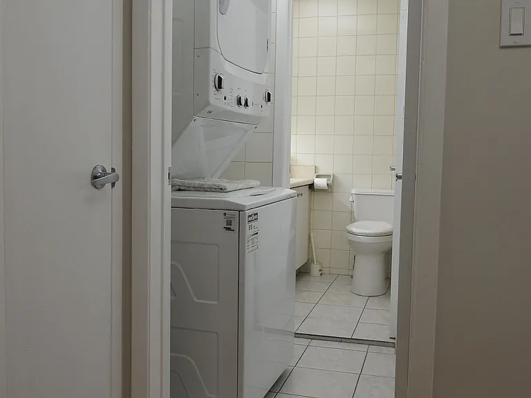1013 Pape Ave #A — Photo 8