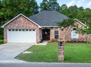 1011 N Wright Ave, Long Beach, MS 39560