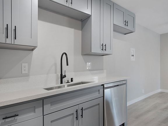 4th image of 1545 Coriander Dr #D