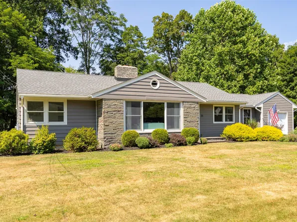 35 Fuller Lane, Hyde Park, NY 12538