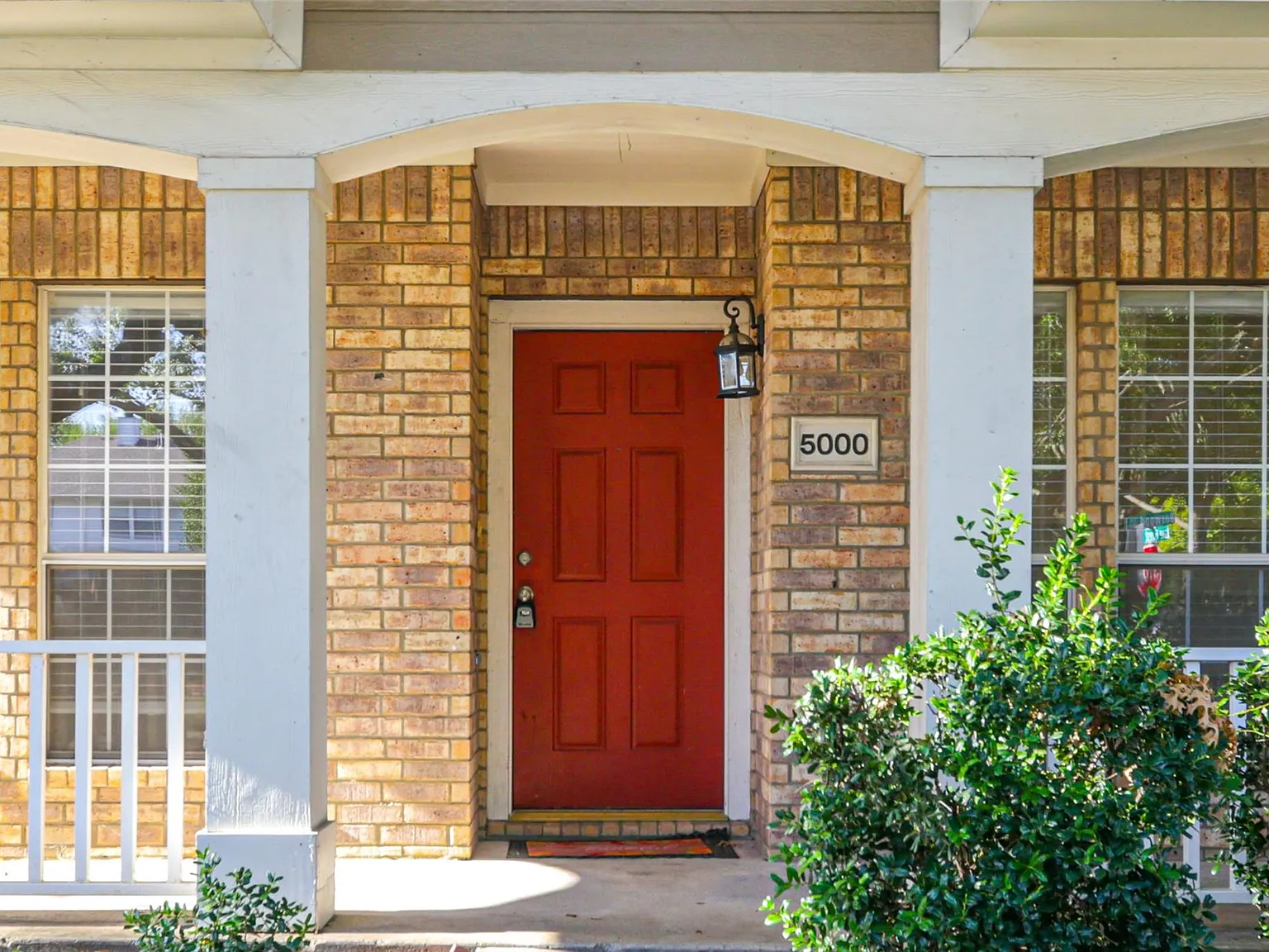 4 bed, 2732 sqft, $2,700 — Photo 3