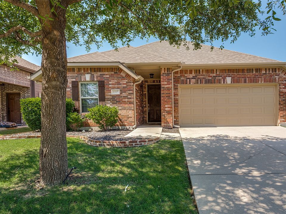 1st image of 2317 Aurora Dr