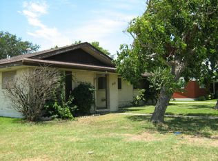 218 Carmel Dr, Portland, TX 78374