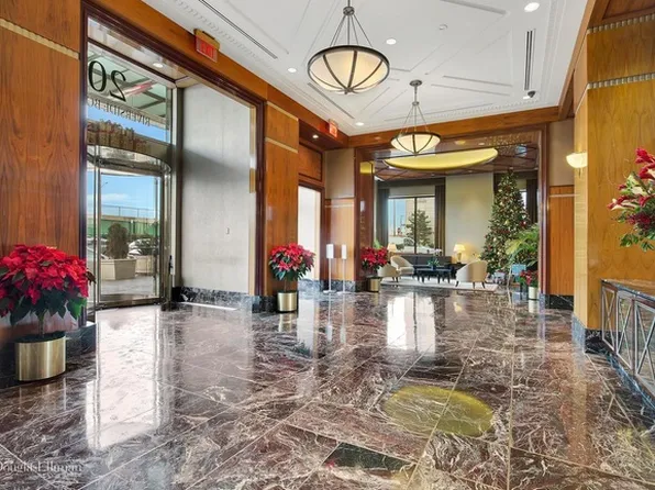 200 Riverside Boulevard image 13 of 18