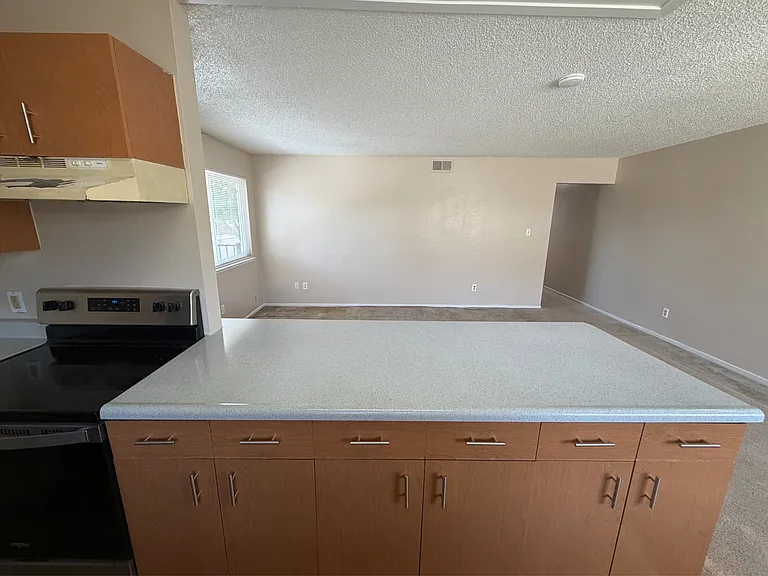 2140 Palisade Ave #4 — Photo 6
