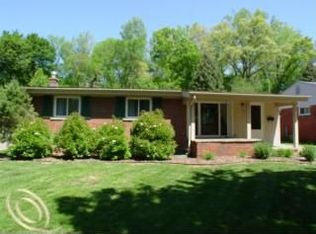 230 W Bloomfield Ave, Royal Oak, MI 48073