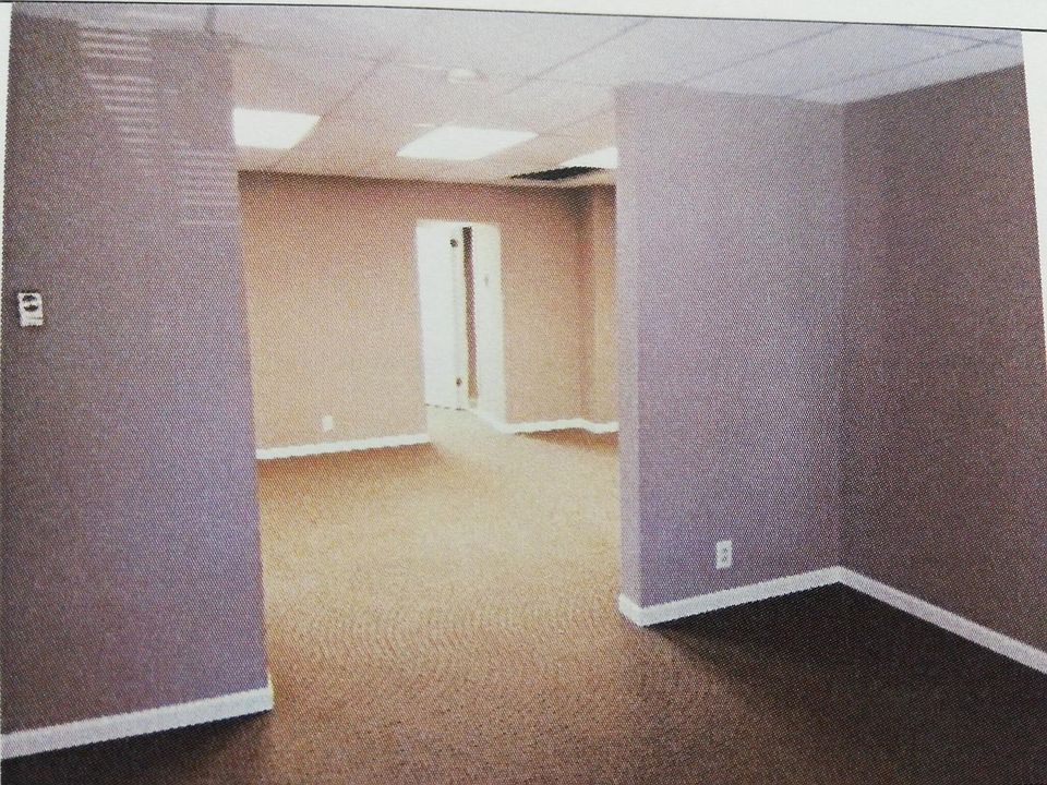 2nd image of 609 W Main St #A