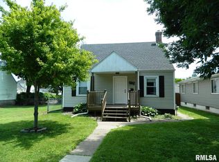 715 N 4th St, Clinton, IA 52732