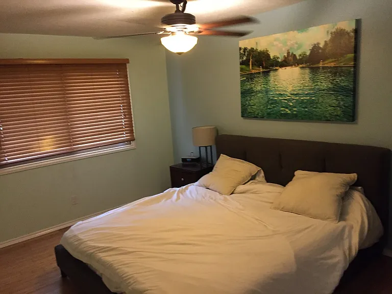 505 W 7th St #204 — Photo 9