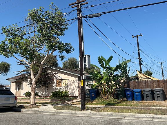 2nd image of 20411 Roseton Ave