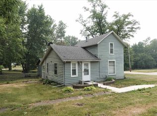 208 W Marion St, Henderson, IL 61439