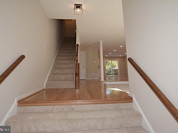 3rd image of 6862 Kerrywood Cir