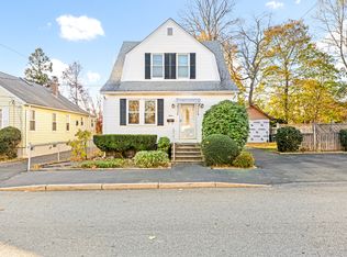 12 Lookout Ave, North Providence, RI 02911