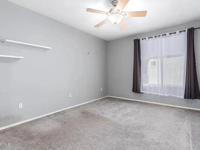420 W 1st St #219 — Photo 11