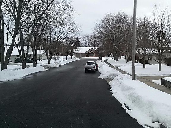 2nd image of 706 Moraine Ct