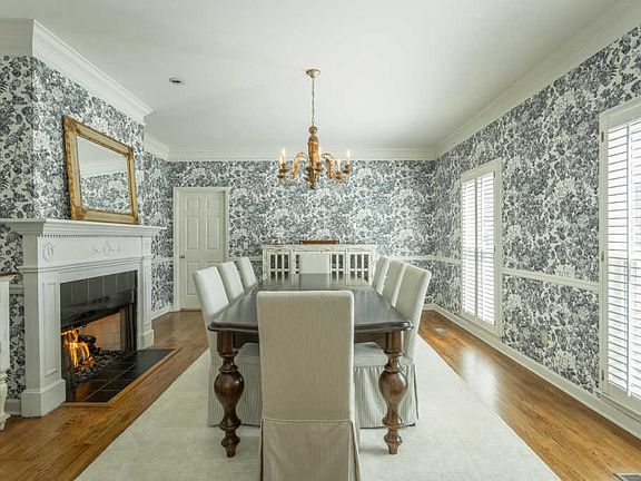 5th image of 9337 Royal Mountain Dr