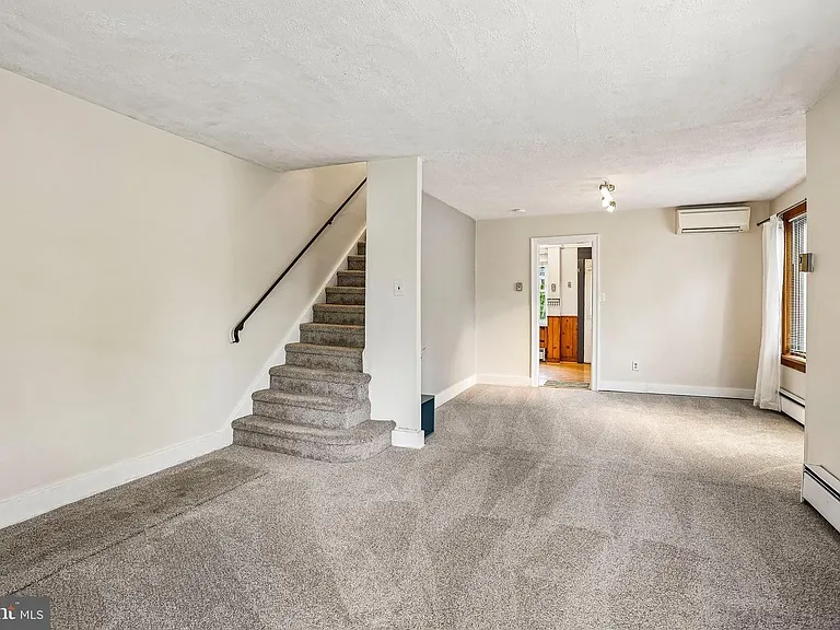 325 Cottage Ave — Photo 9