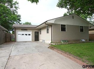 4935 Francis St, Lincoln, NE 68504