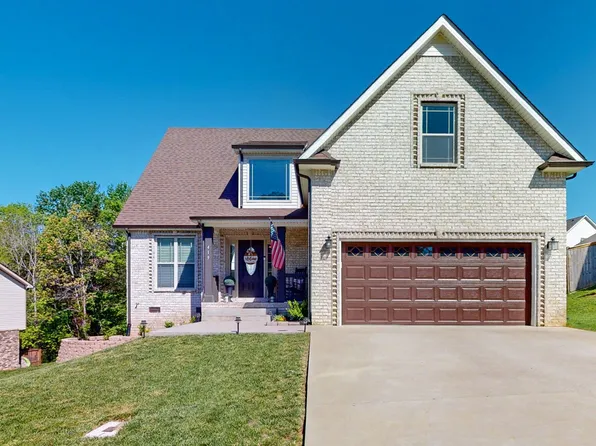 419 Glenstone Springs Dr, Clarksville, TN 37043