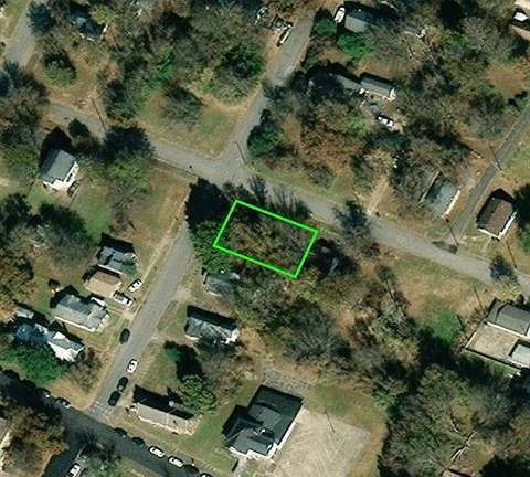 4th image of 528 N 9th St