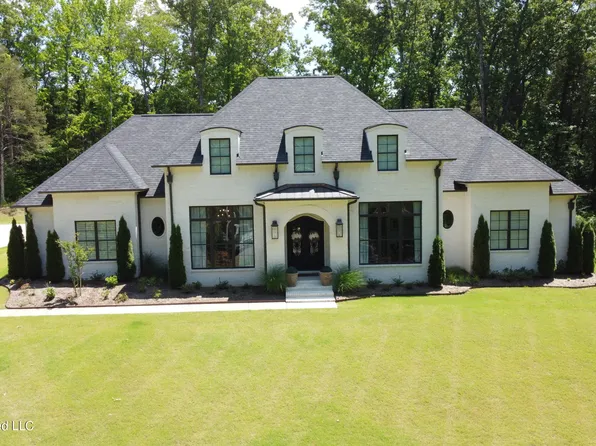 1178 Hickory Ridge Dr, Hernando, MS 38632