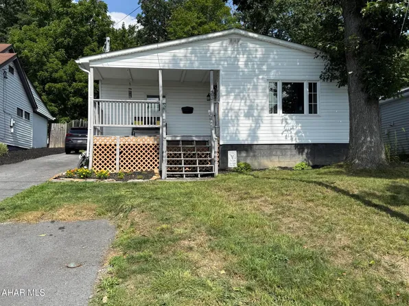 403 Heather Ave, Altoona, PA 16602