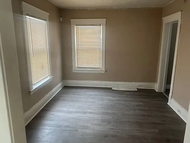 14809 Alder Ave — Photo 3