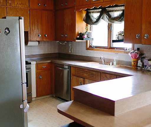 5th image of 1108 Harmony Cir NE