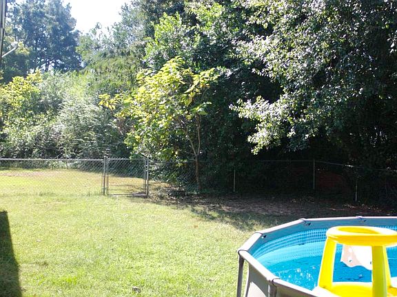 5th image of 57 Camellia Cir