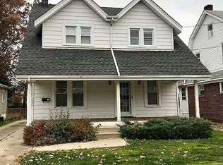 1582 8th St, Cuyahoga Falls, OH 44221