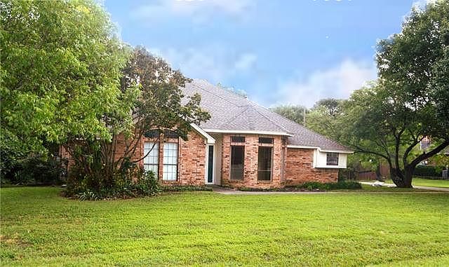 1st image of 1391 Emerald Cir