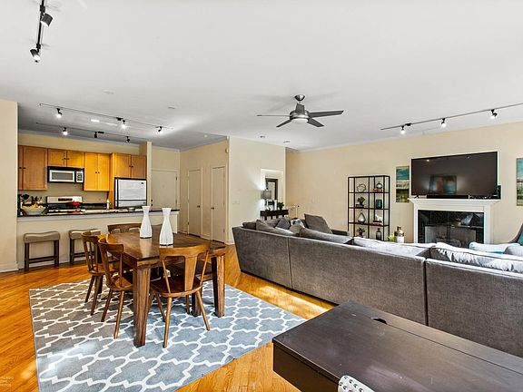 5th image of 2342 W Bloomingdale Ave APT 108