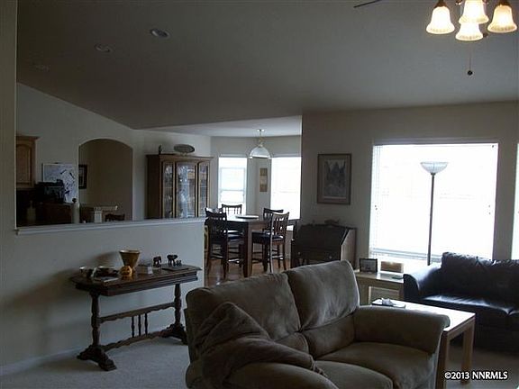 3rd image of 2885 Del Mar Dr
