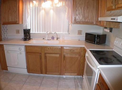 4th image of 101 Grand Plaza Dr #B10