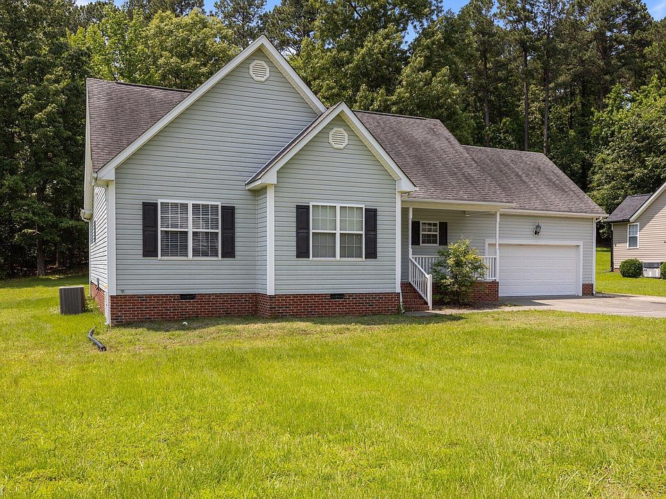 1st image of 106 Oak Rd
