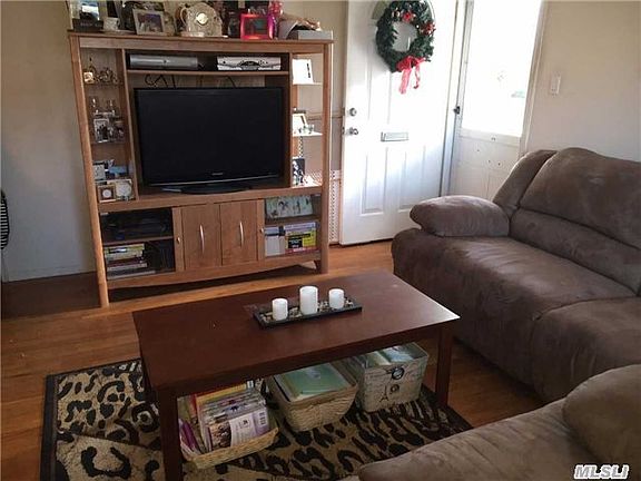 2nd image of 4713 Wilshire Ln