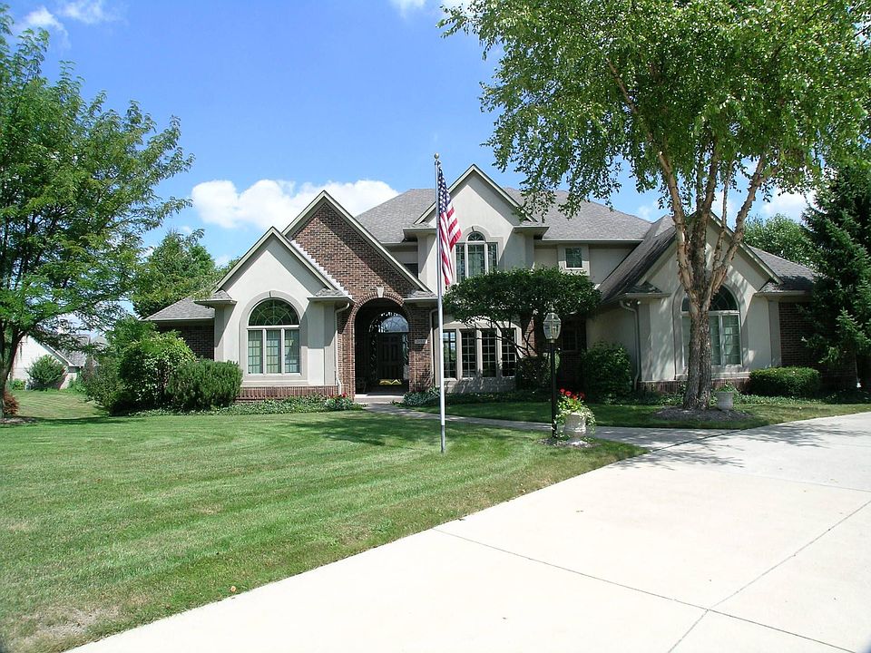 Front Faces West