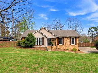 6263 Victoria Dr, Pelham, AL 35124