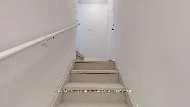 335 Leanne Ln — Photo 38