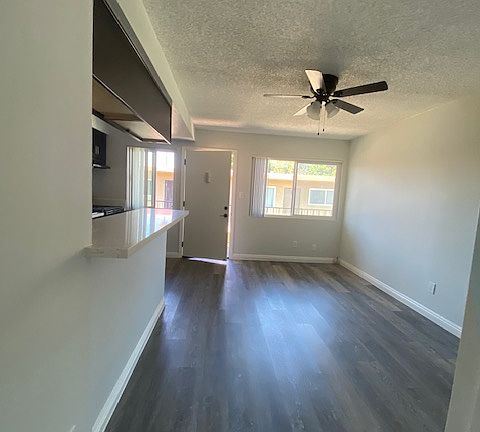 2nd image of 25917 Narbonne Ave #40