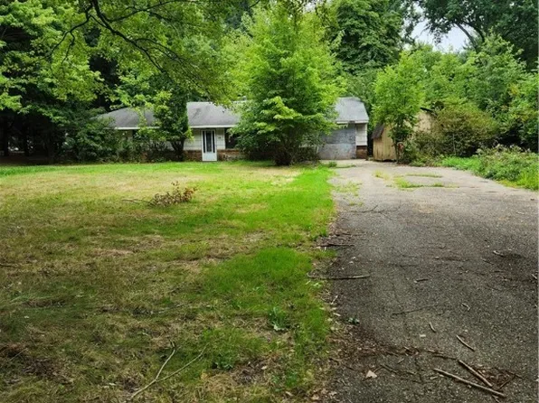 3116 Ridgehill Ave, Alliance, OH 44601