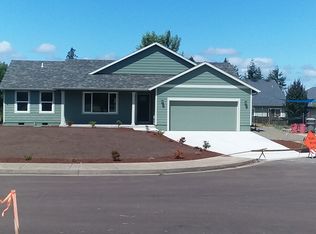 1210 Cessna Ct, Sweet Home, OR 97386
