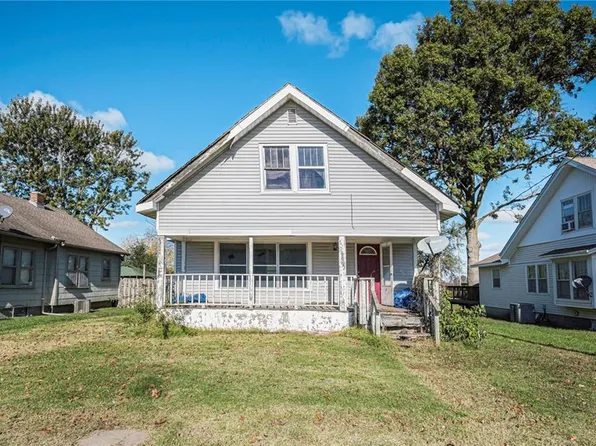 409 North St, Hardin, MO 64035