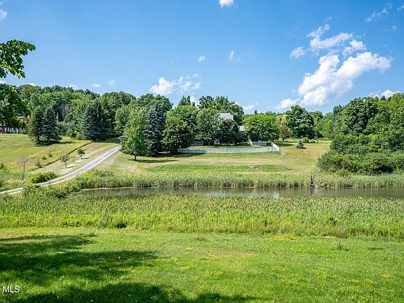 3rd image of 1838 Scotch Ridge Road