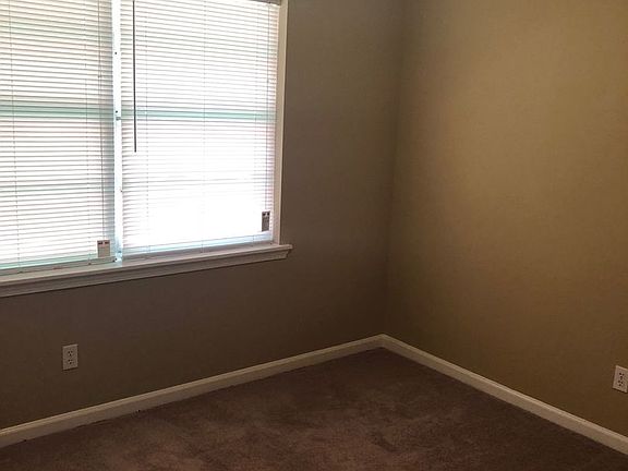 2nd image of 1625 Texas Ave #G