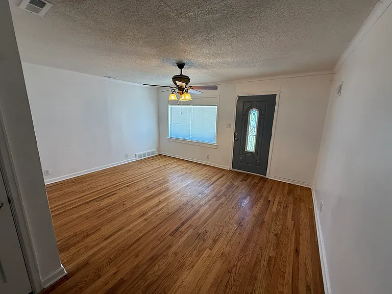 5424 Cleveland Ave — Photo 5