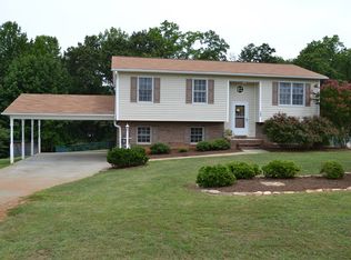 1060 Virginia Farm Rd, King, NC 27021